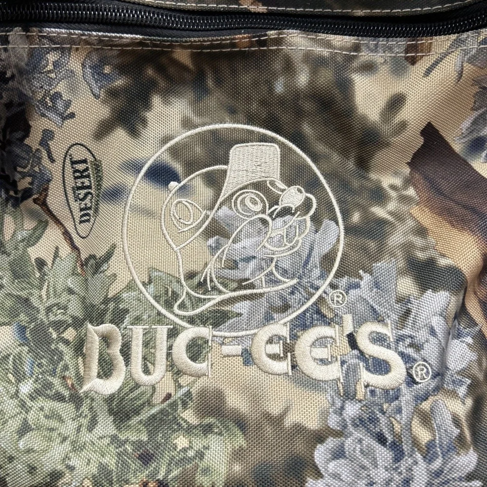 Buc-ees Texas Travel Cooler Bag 24‎ CANS Buc ees Embroidered On Camo Canvas